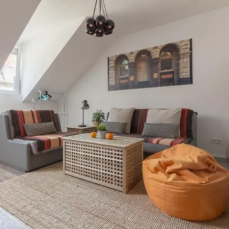 Lona Apartamento Liubliana